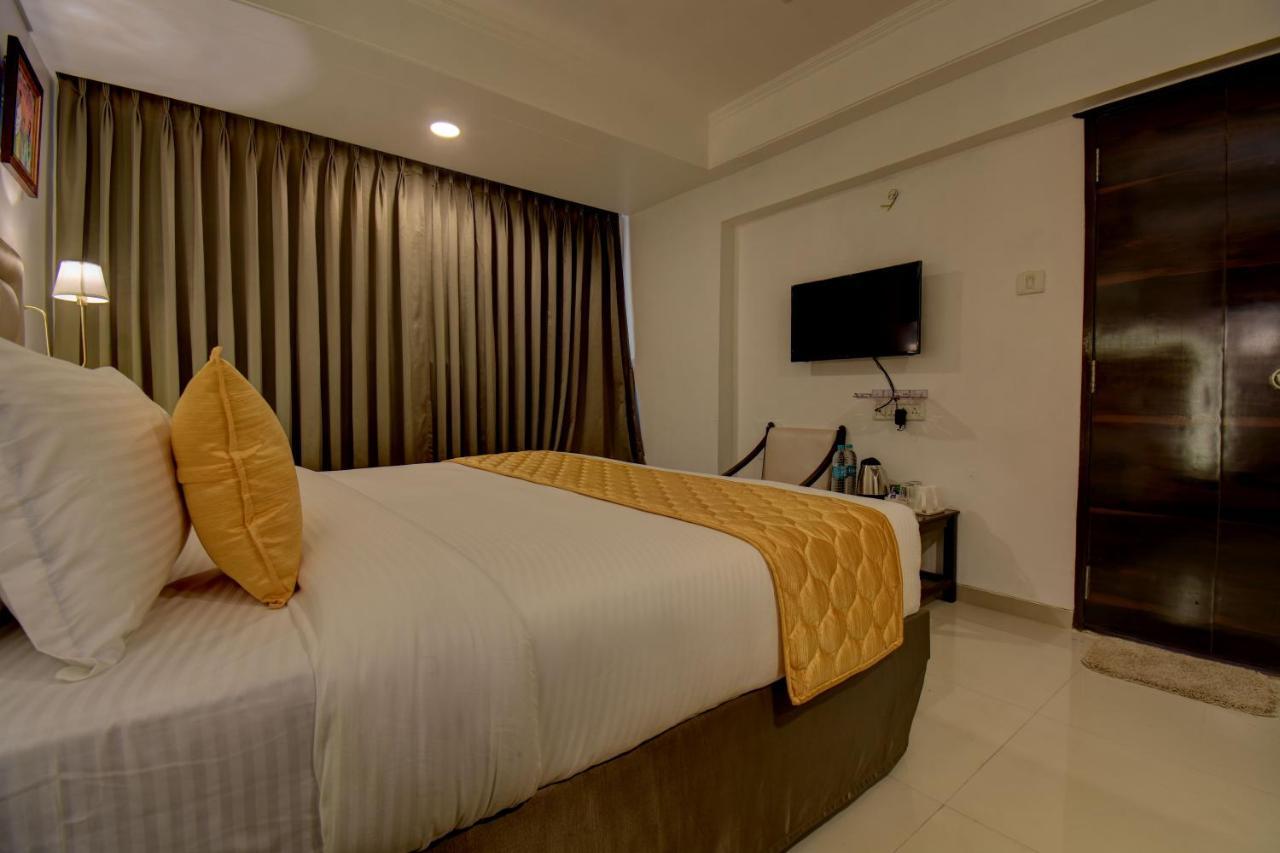 Elite Hotel لونافالا المظهر الخارجي الصورة