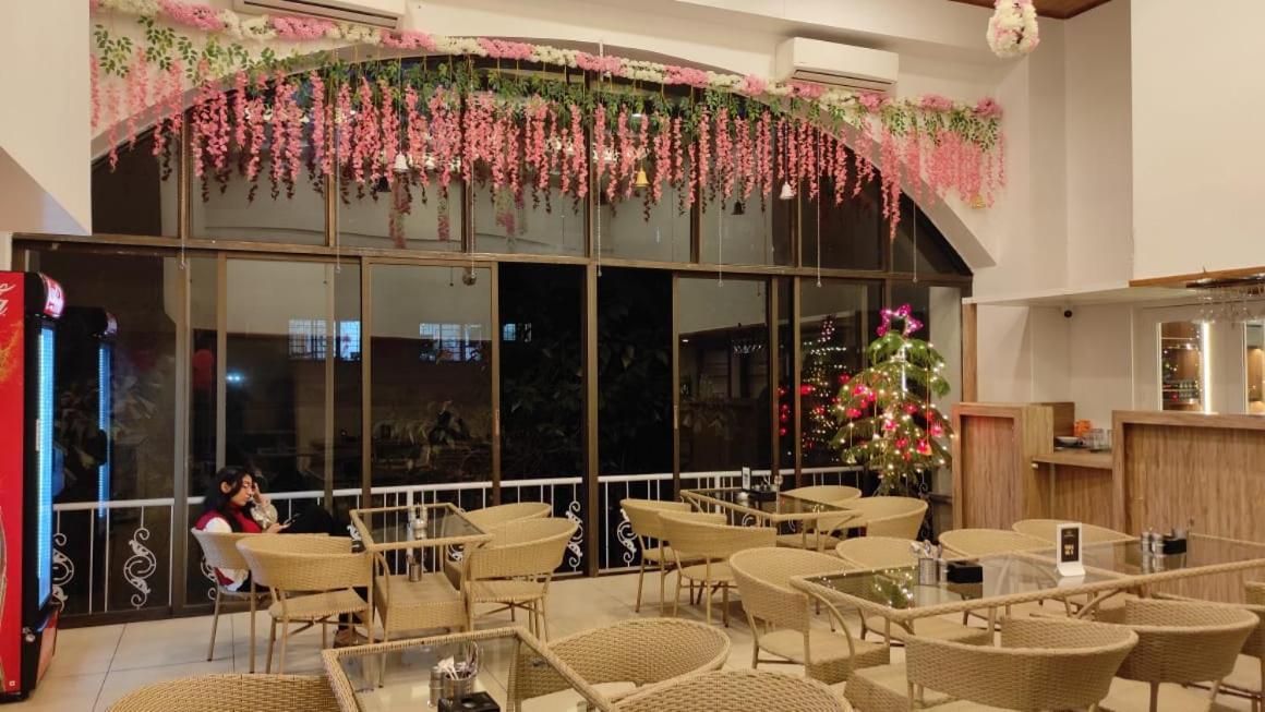 Elite Hotel لونافالا المظهر الخارجي الصورة